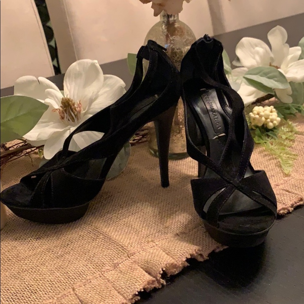 Super sexy suede BCBGMaxazria platform heels 6.5